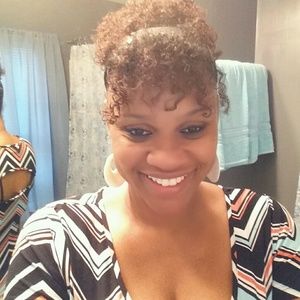 Meet your Posher, Shareka